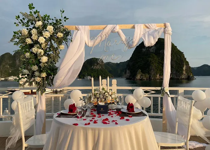 Khách sạn Mila Lux Cruises