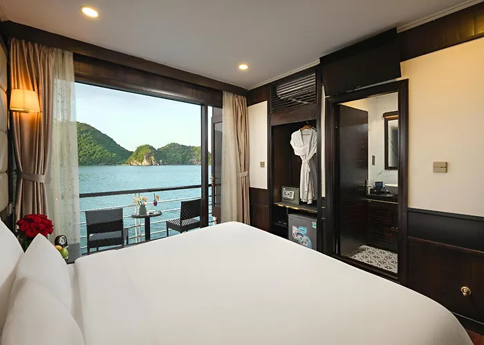 Mila Lux Cruises Khách sạn