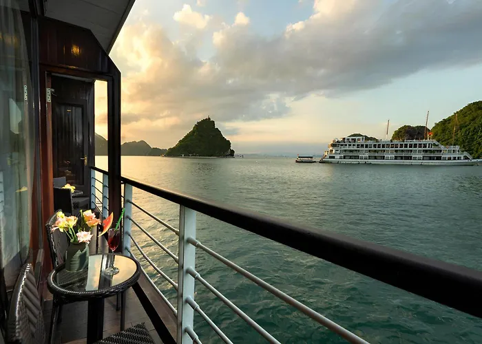 Mila Lux Cruises Khách sạn