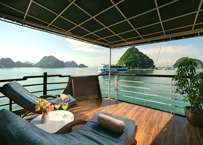 Mila Lux Cruises Hạ Long